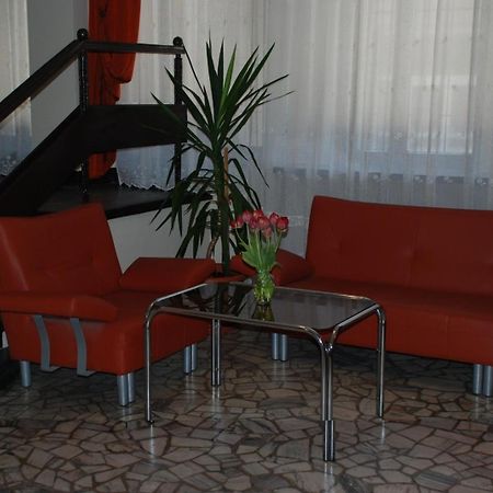 Pokoje Goscinne Korona Krakau Exterior foto